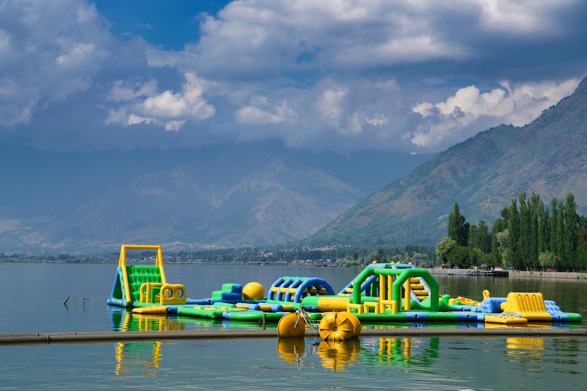 How to choose the right inflatable playground for your event